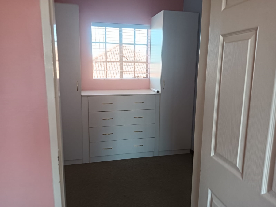 3 Bedroom Property for Sale in Waterkloof North West